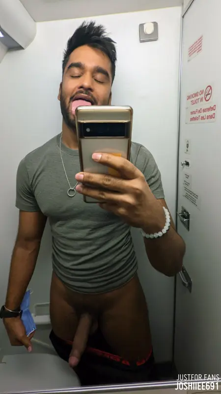 jff Josh Ramirez cams Exposed
0