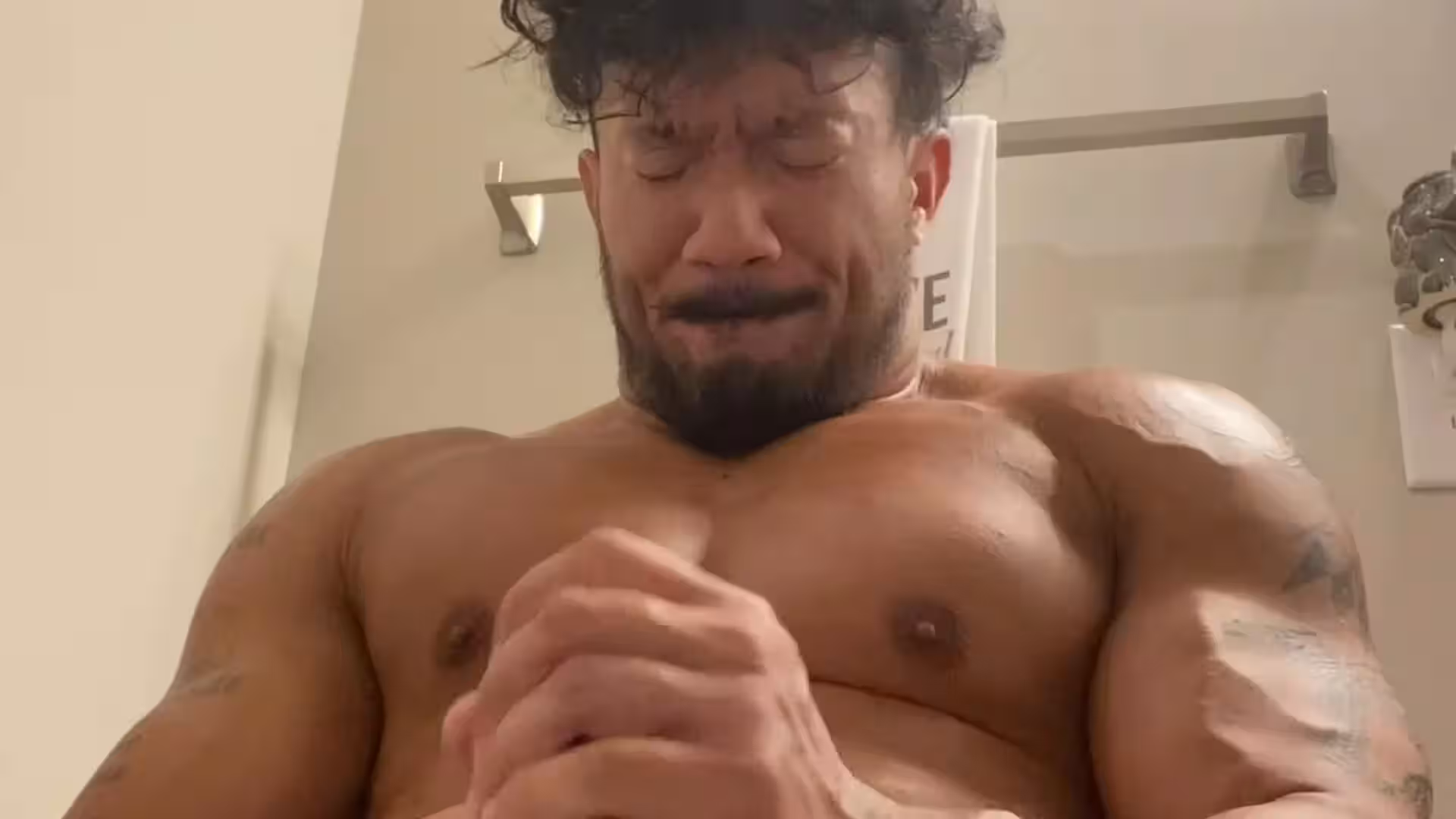Devoted daddy Duke Wayne nude onlyfans Epic
0