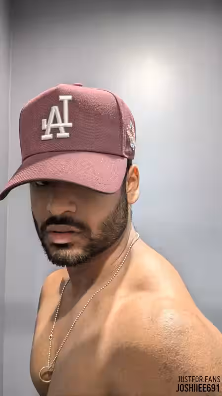 naughty Playing with himself jff Joshiiee691 onlyfans
0