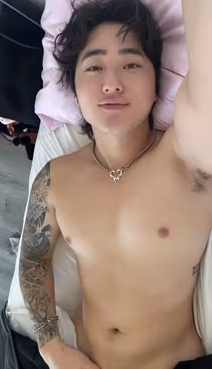 Sensational sexy hoe tiktok star Mr. Zaddy Yang nude PRIVATE
0