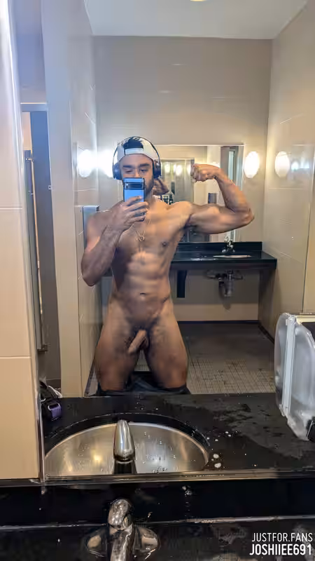 slutty hoe Playing with himself justforfans joshramirez Fansly leaks
1