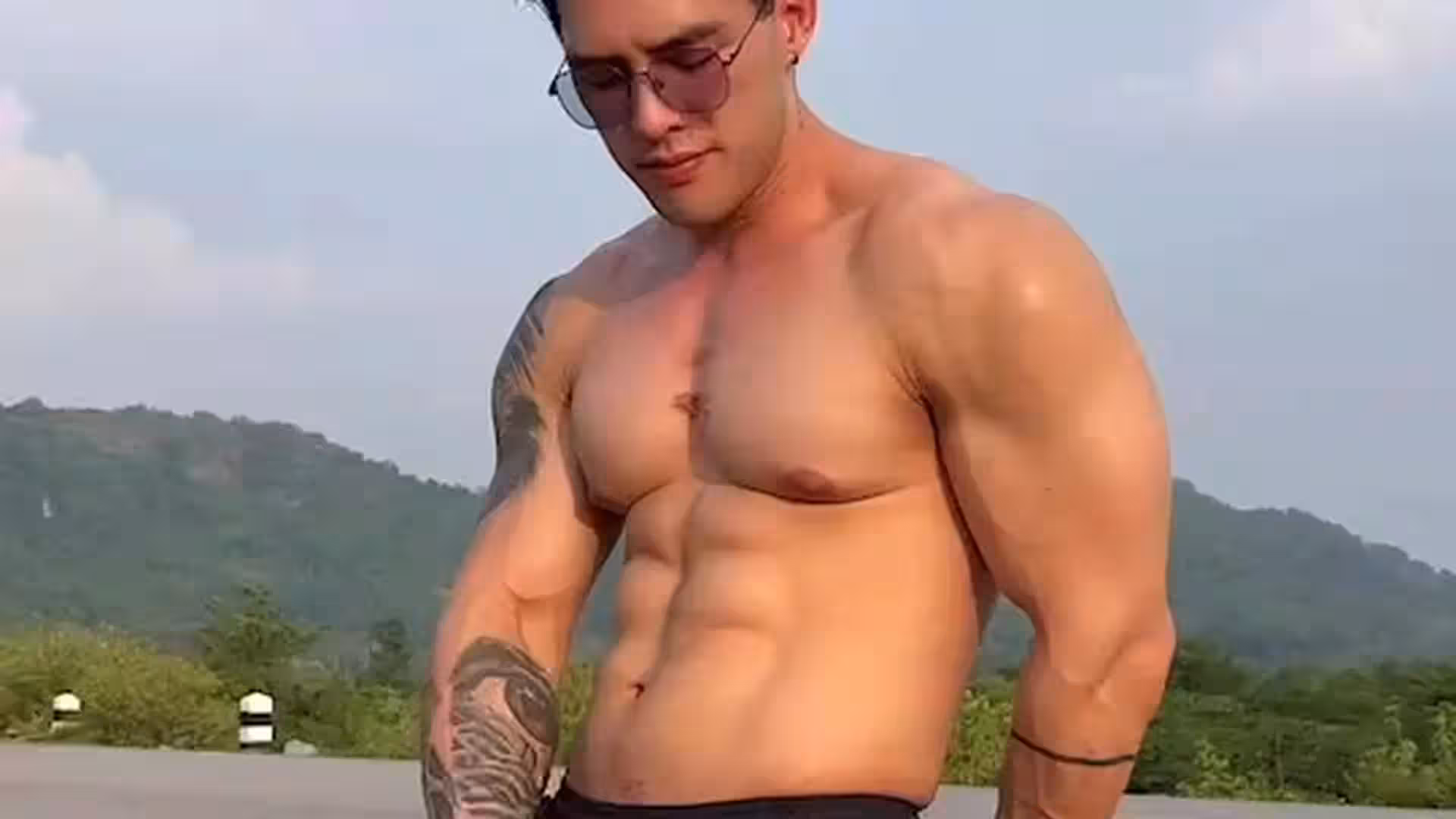 thai stroking his cock thai boizze Nudeleaks
1