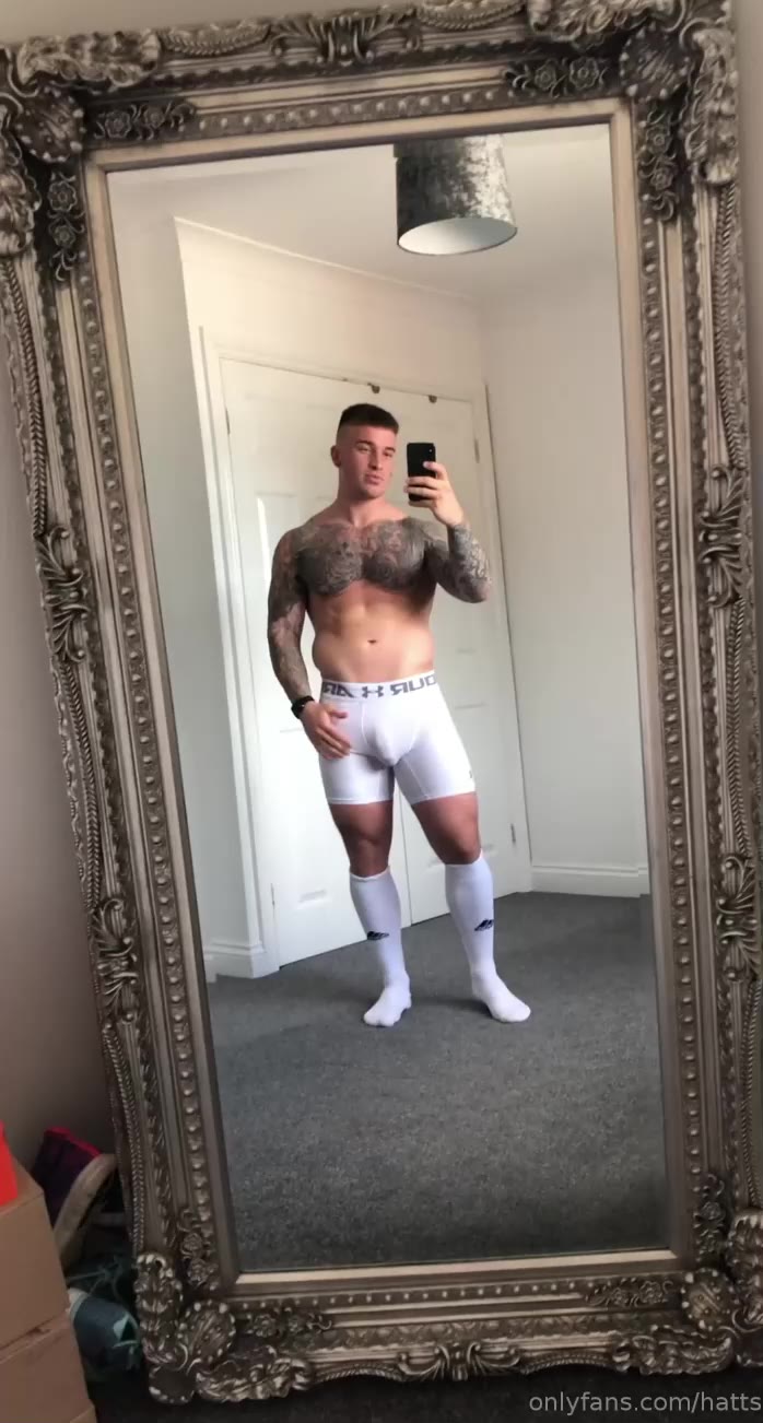 Ambitious  personal trainer Chris Hatton onlyfans nude hunk premium video
0