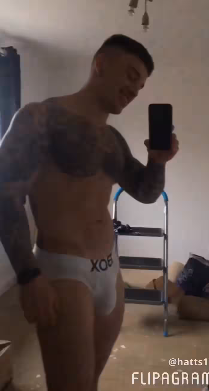 Courageous jerking off tattooed Chris Hatton ass
0
