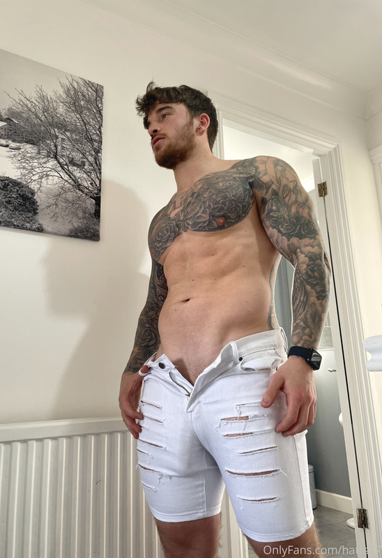 Dazzling  personal trainer Hatts17 nude pecs Sensational
0
