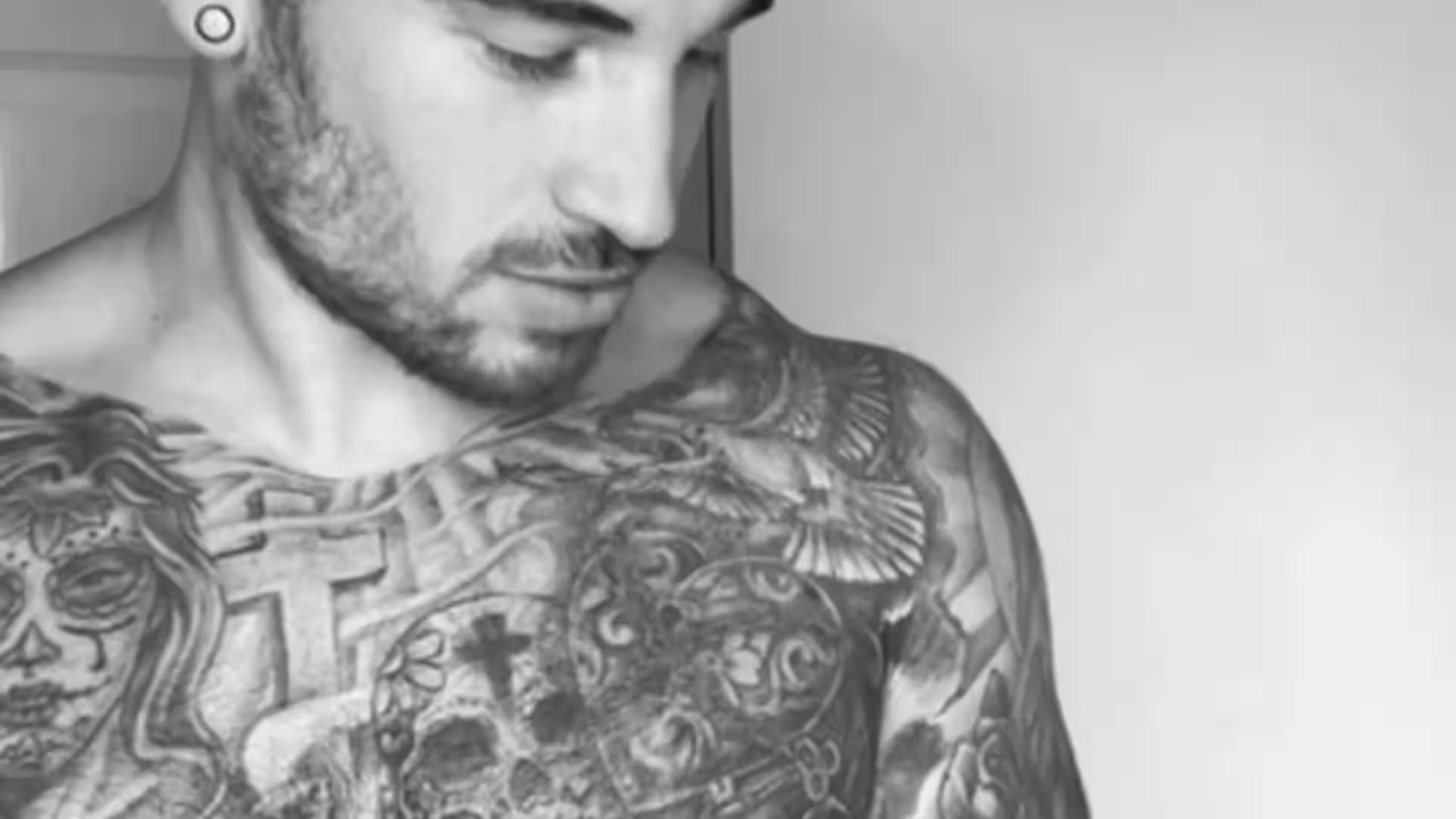 Epic Devoted tattooed Chris Hatton erome
0