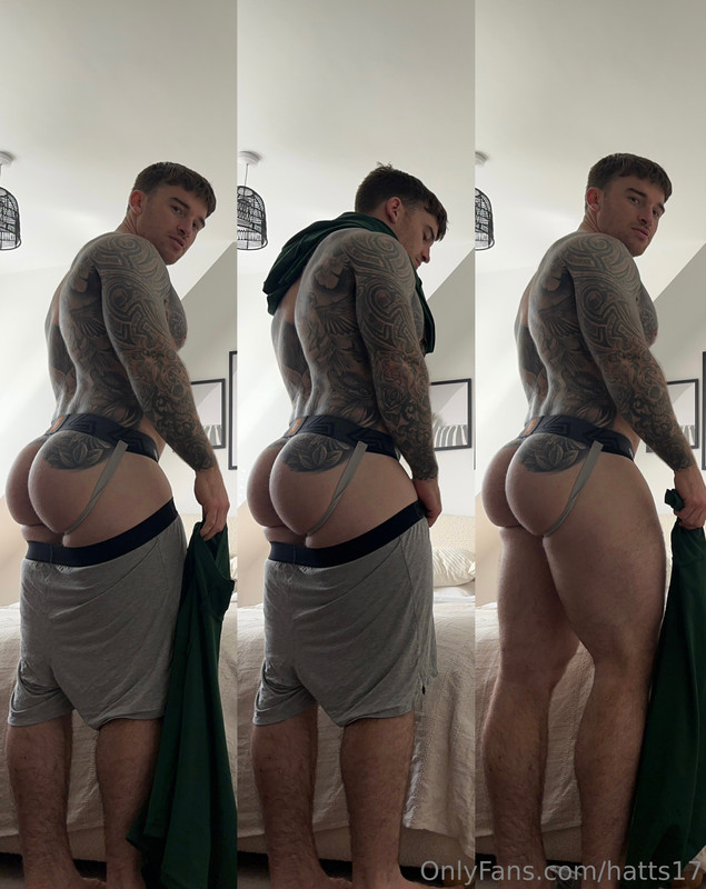 Epic personal trainer Chris Hatton nude cock
0