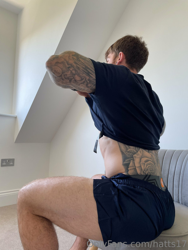 Epic sexy hoe personal trainer Chris Hatton onlyfans nudes full vid
0