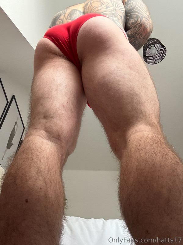 Exposed hairy personal trainer Hatts17 hunk
0