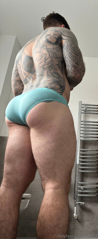 Exposed HUNG personal trainer Hatts17 of leak
0