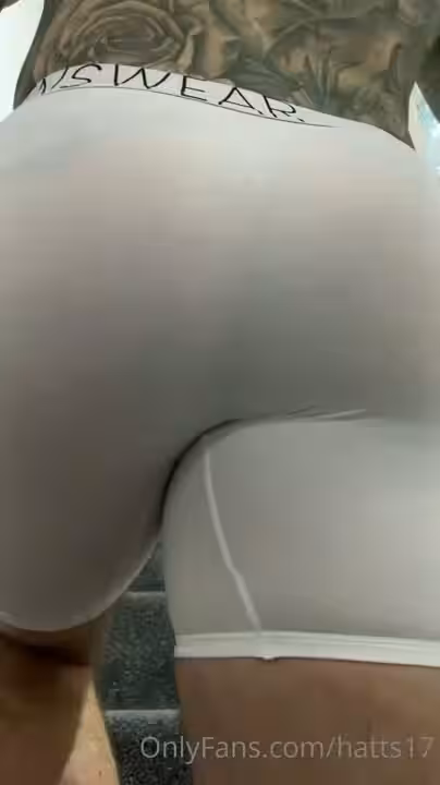 Exposed hunky inked Chris Hatton reddit
0