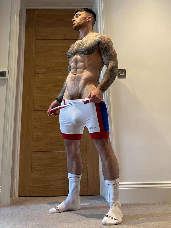 Exposed personal trainer Hatts17 onlyfans naked
0