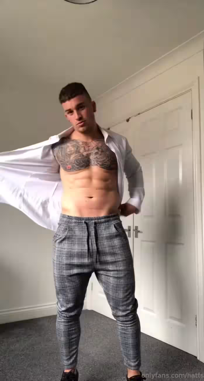 hairy Chris Hatton   Exposed
0