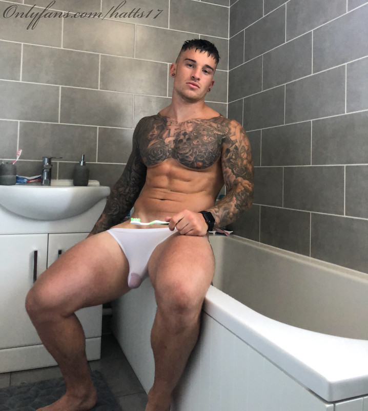 homoerotic hattshealth Chris Hatton onlyfans leaked Epic
0