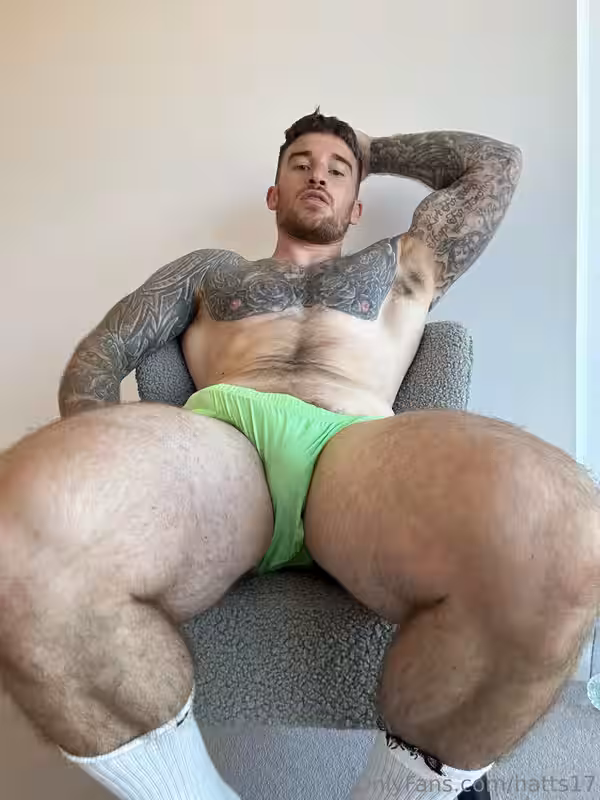 hottie wanking off hattshealth Chris Hatton leaked onlyfans
0