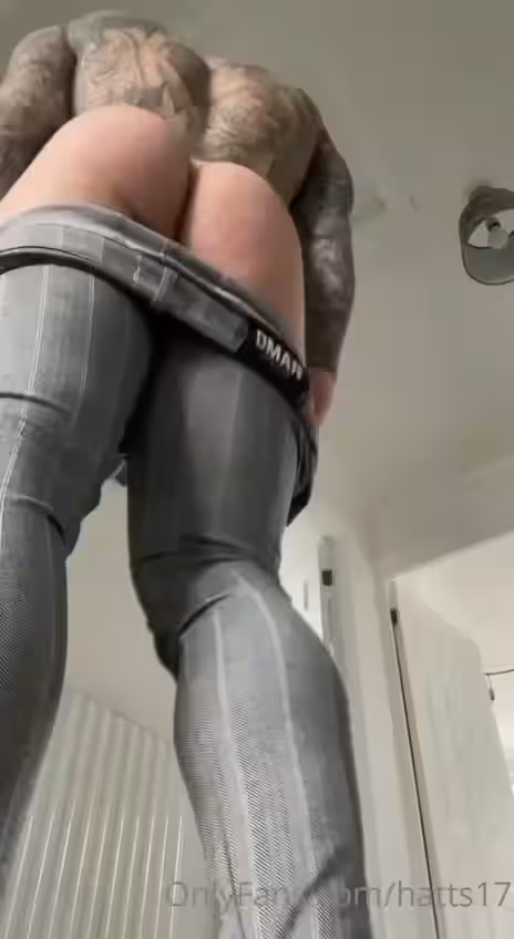 impressive inked Chris Hatton porn pic
1