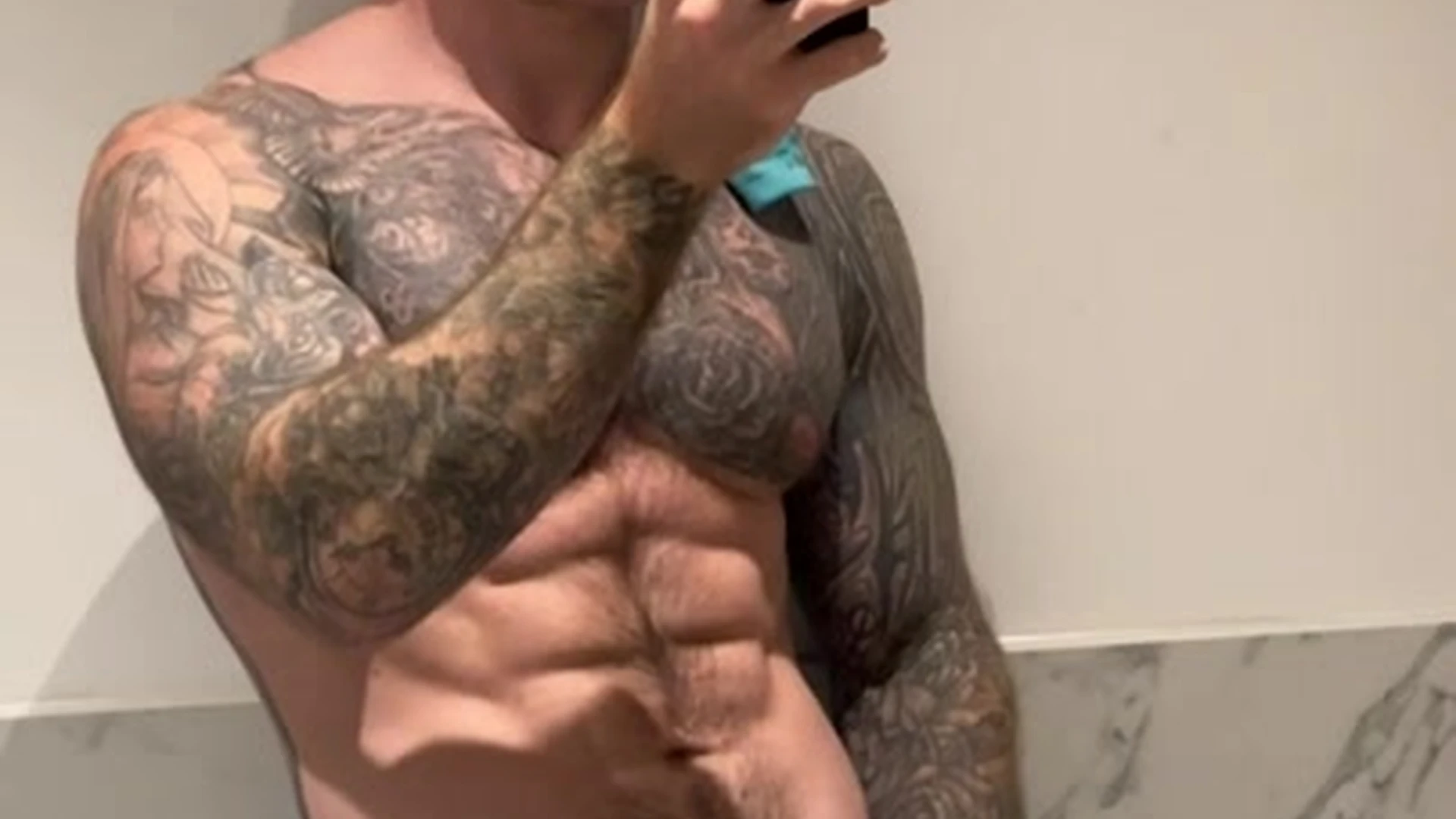 inked Hatts17 muscle Epic
0