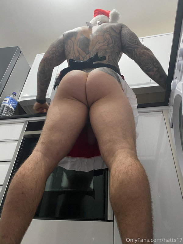 personal trainer Hatts17 nude
0