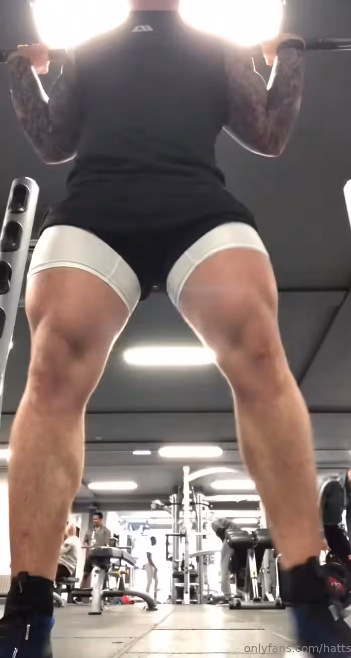 personal trainer Hatts17 pics porn
0
