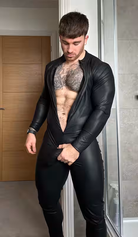 thai personal trainer Hatts17 naked pics Video
0