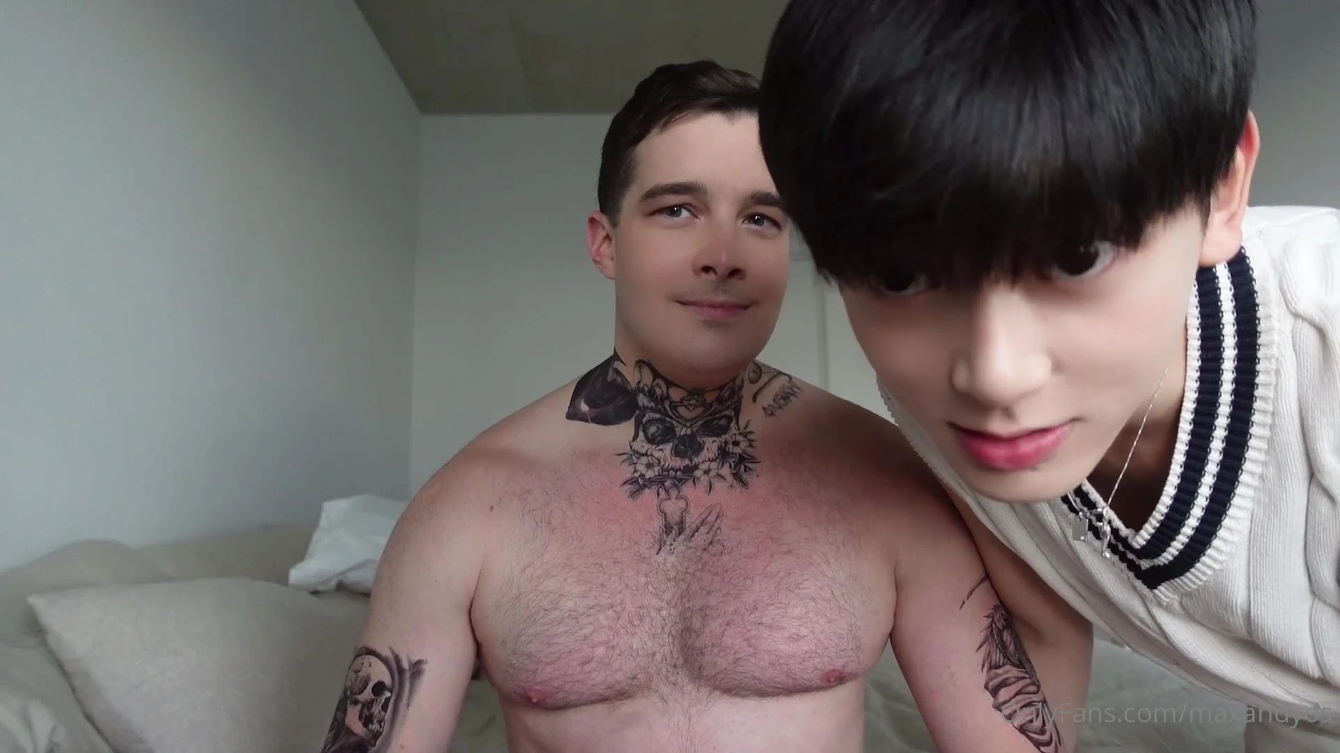 Giving Bad Boy Max A Chest Massage I Love Touching His Chest
1