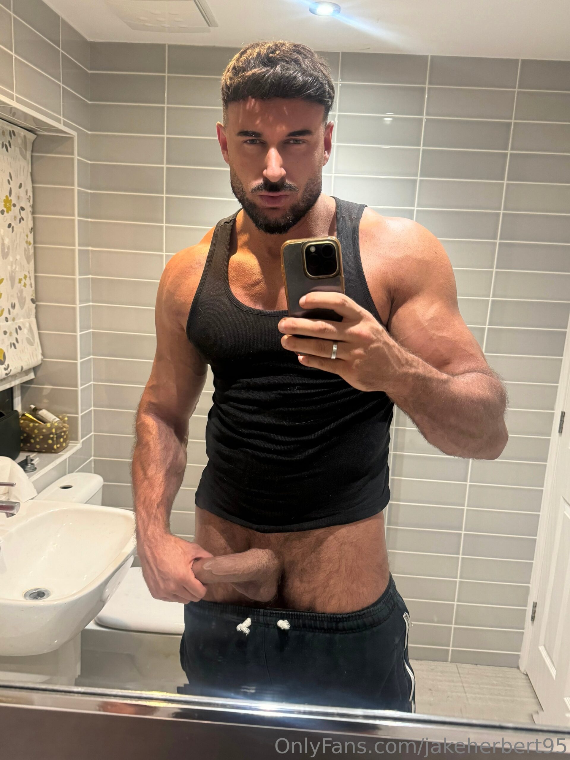 british jakeherbert95 Onlyfans Leaks Sensational
1