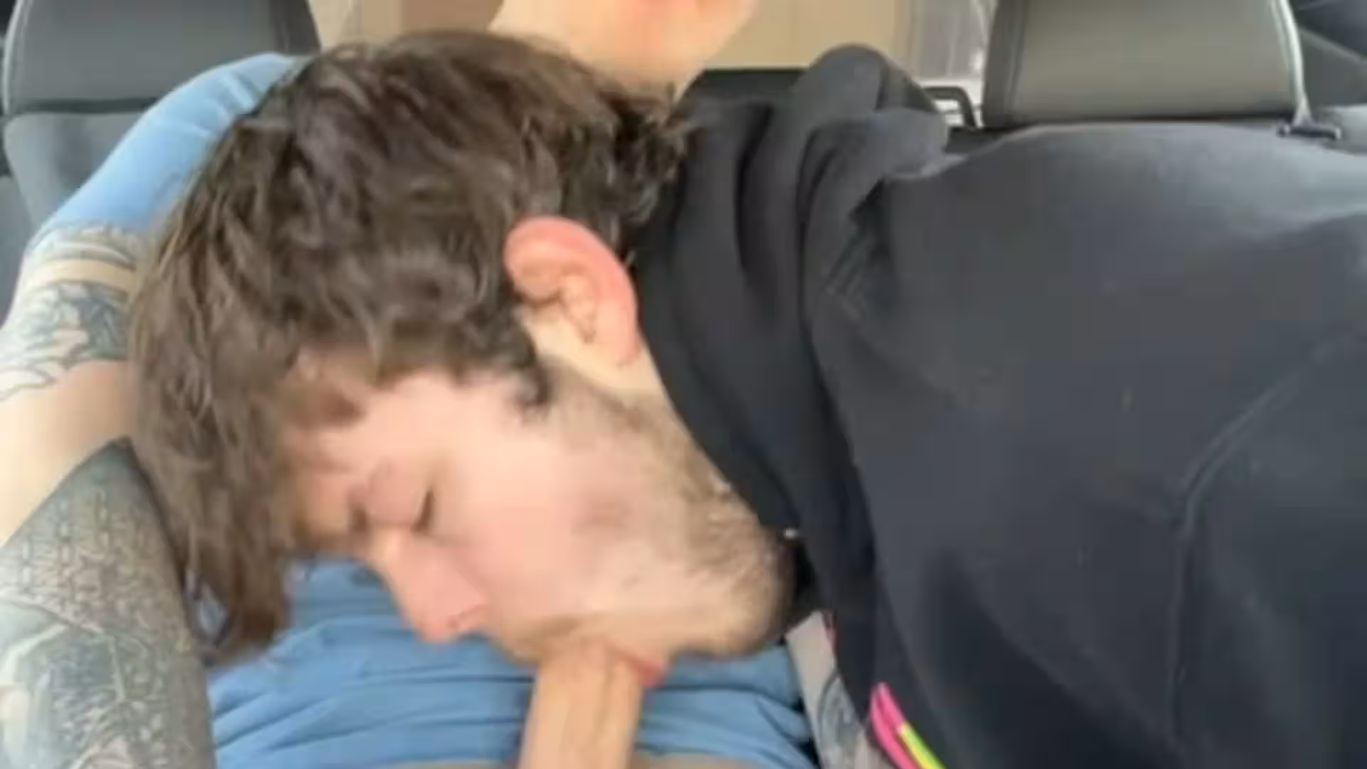 CODYGUNZXXX Happy late Valentine’s Day
0