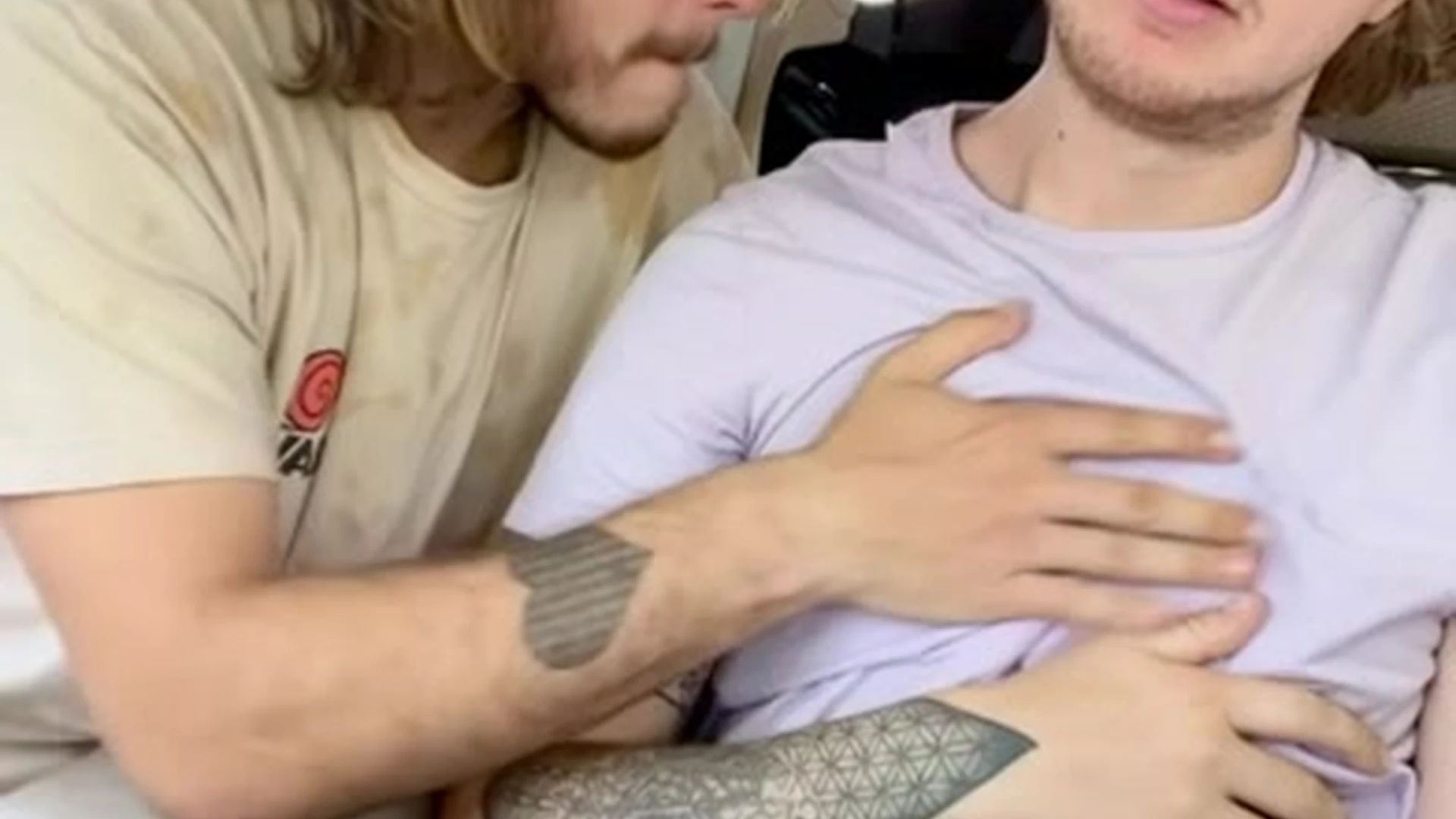 CODYGUNZXXX I know you love it
0