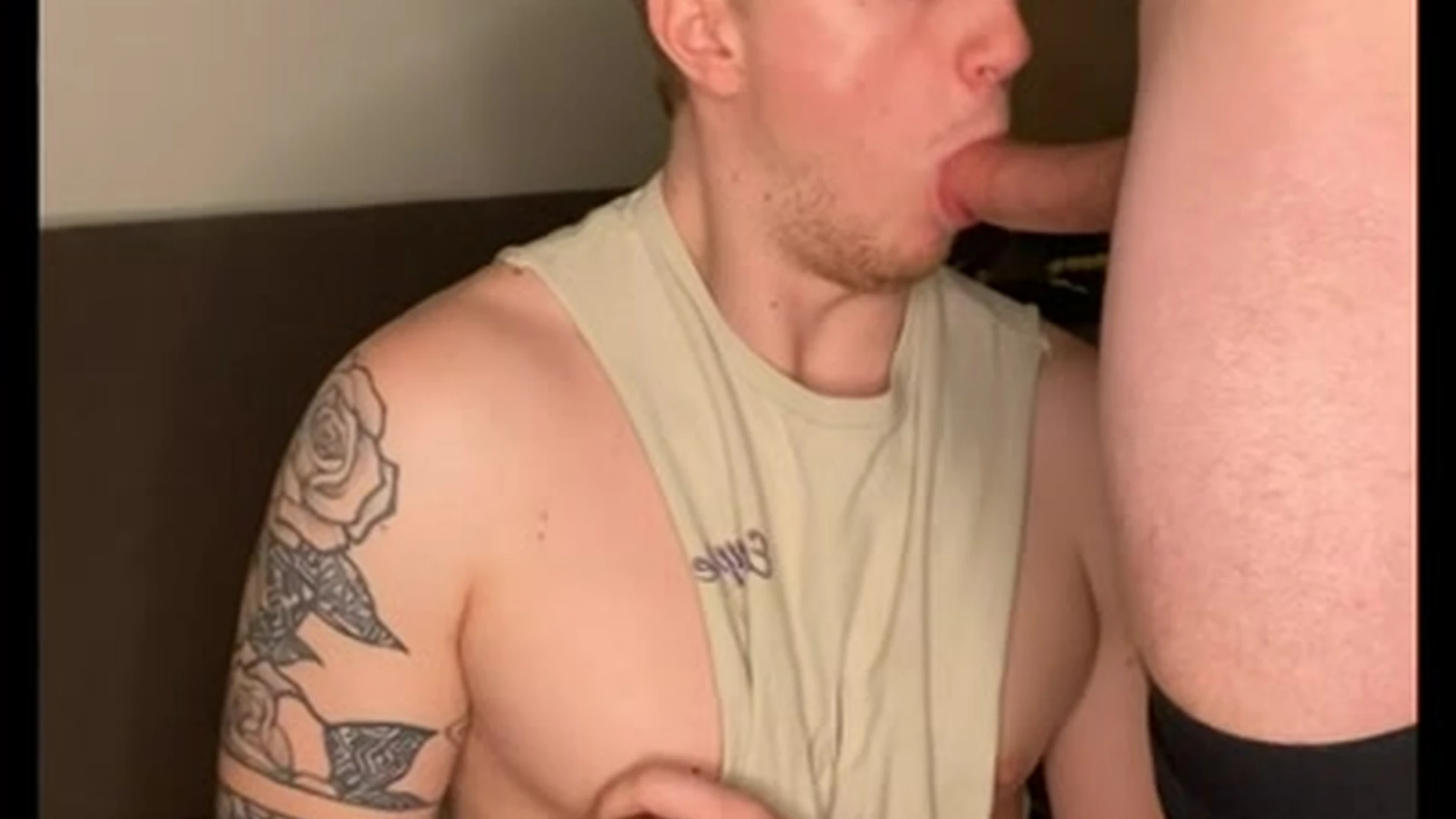 CODYGUNZXXX So much cum in my face
0