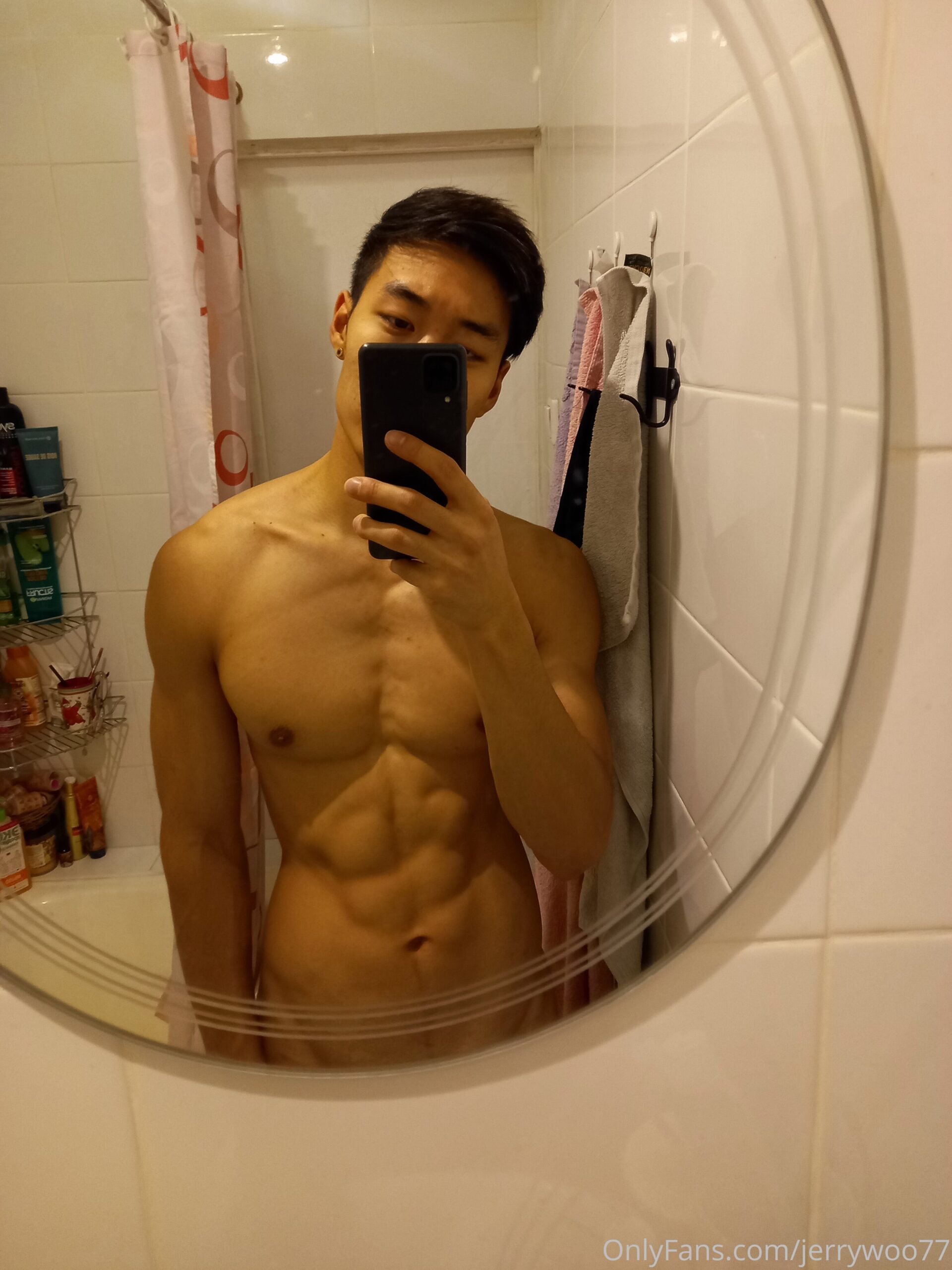 Exposed korean_daddy Korean_twunk nude
0