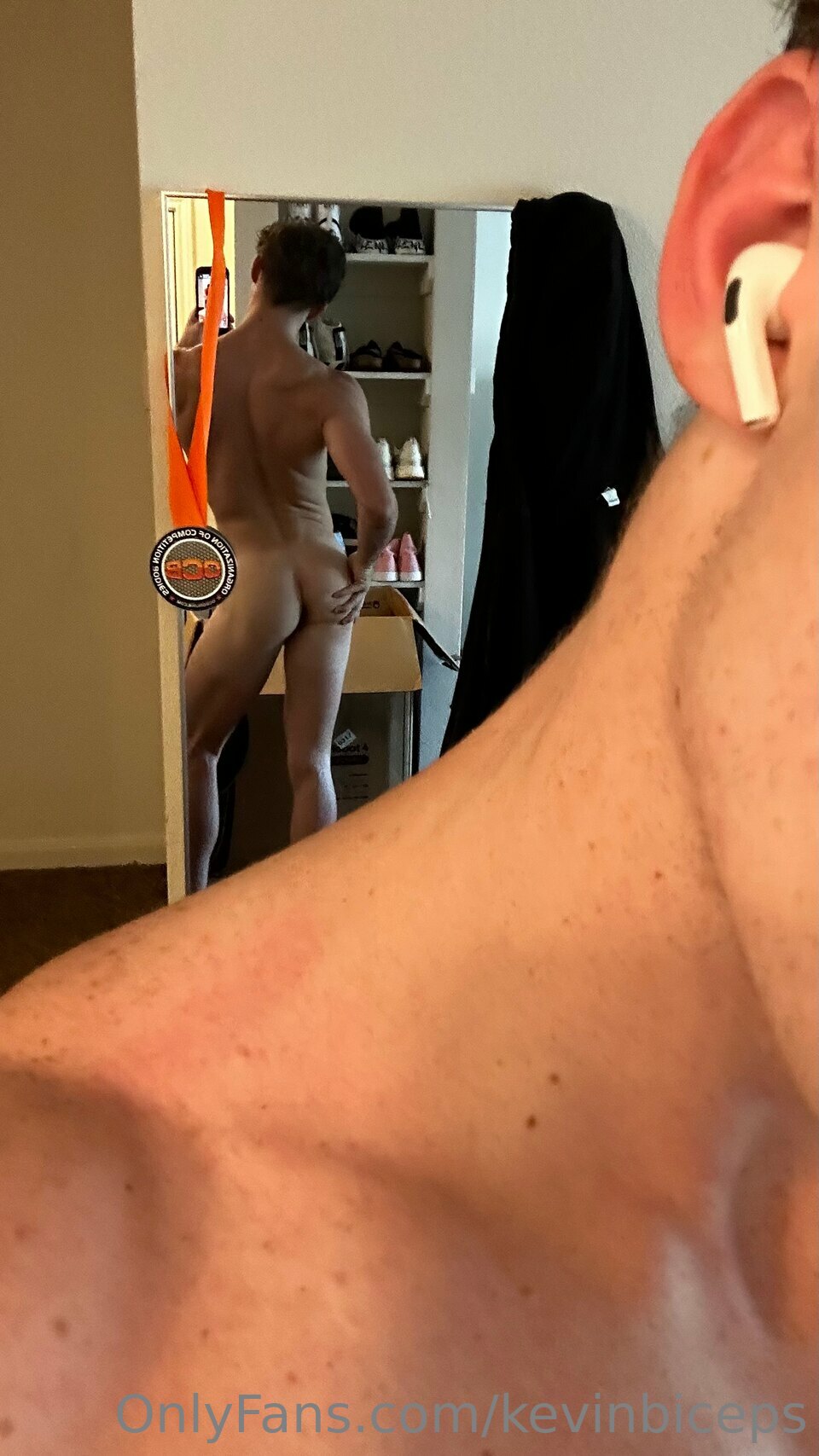 Exposed muscular cumming kevinbiceps leak
5