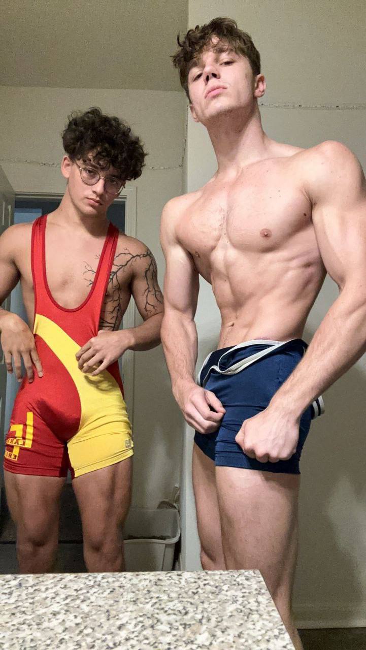 Inspiring  moaning Kevlar Richardson abs  Clip
19