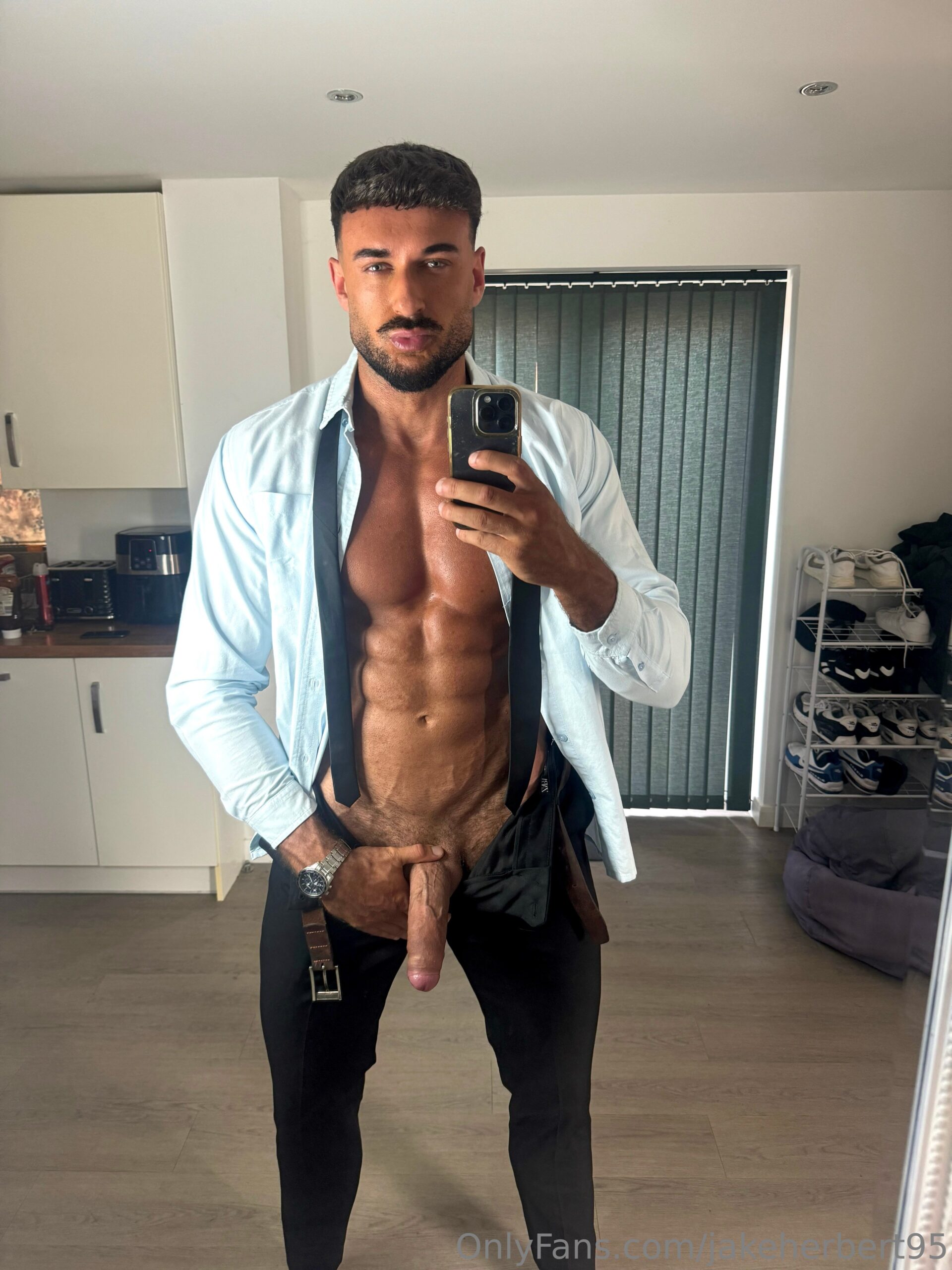 Sensational cum jakeherbert95 fuck
2