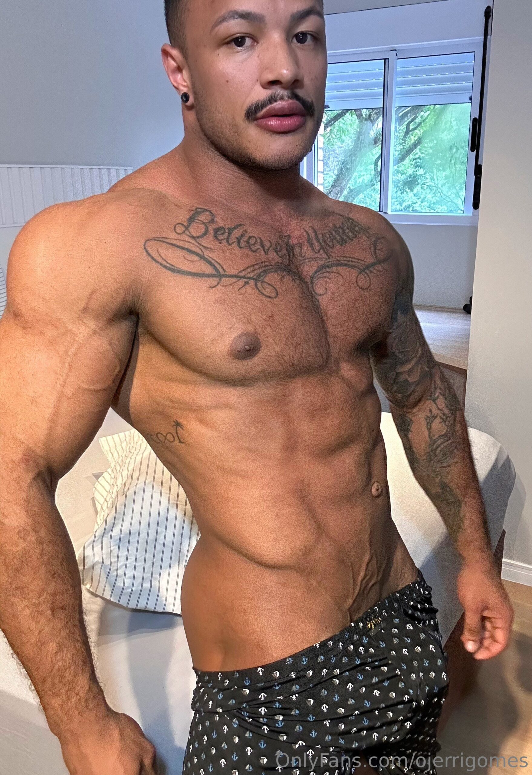 Sensational Enigmatic stud ojerrigomes erome
0