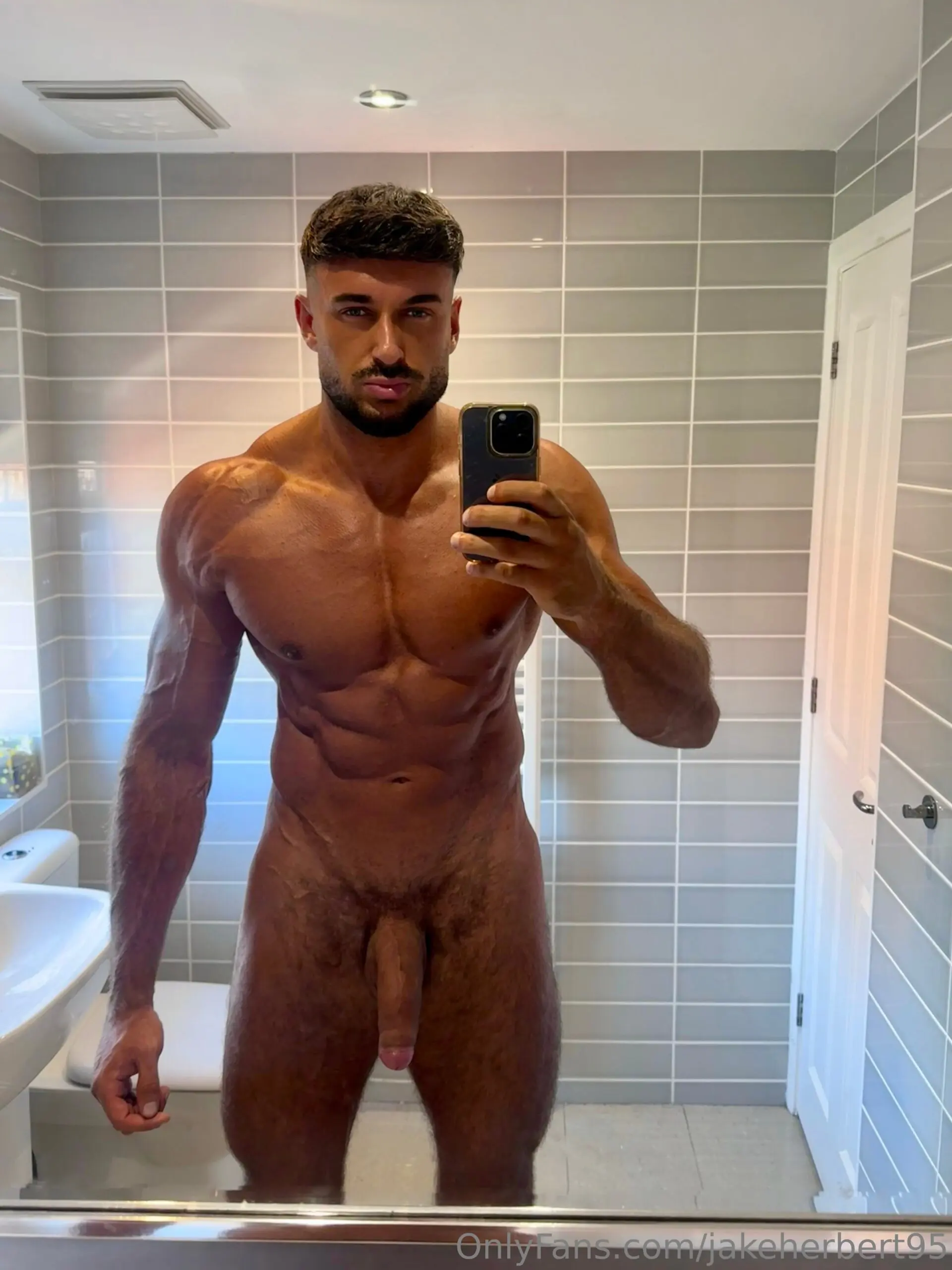 sexy bigjakeherbert2 Jake Herbert nude cock
3