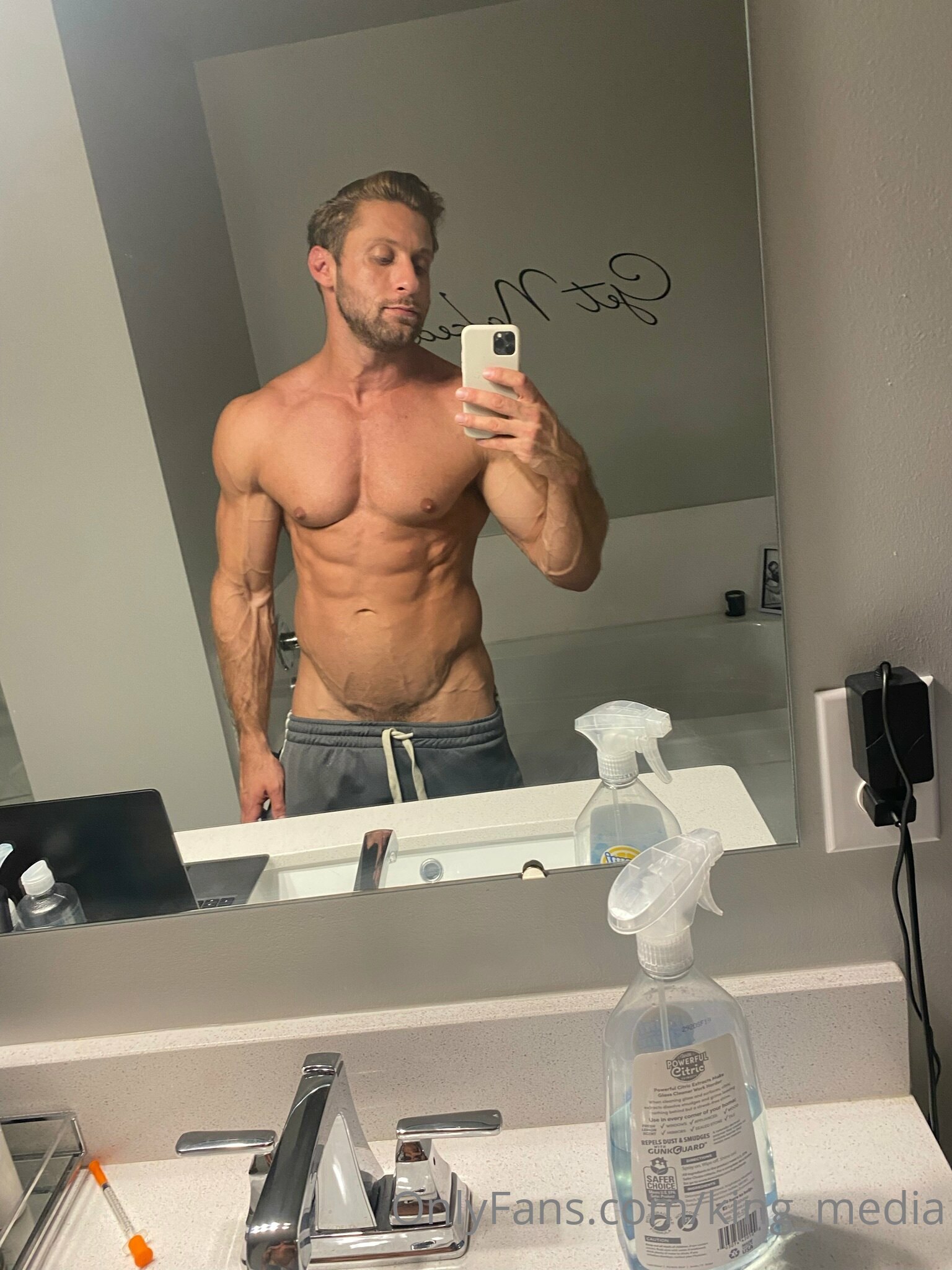 Resolute shag hunk Dom King sex
0
