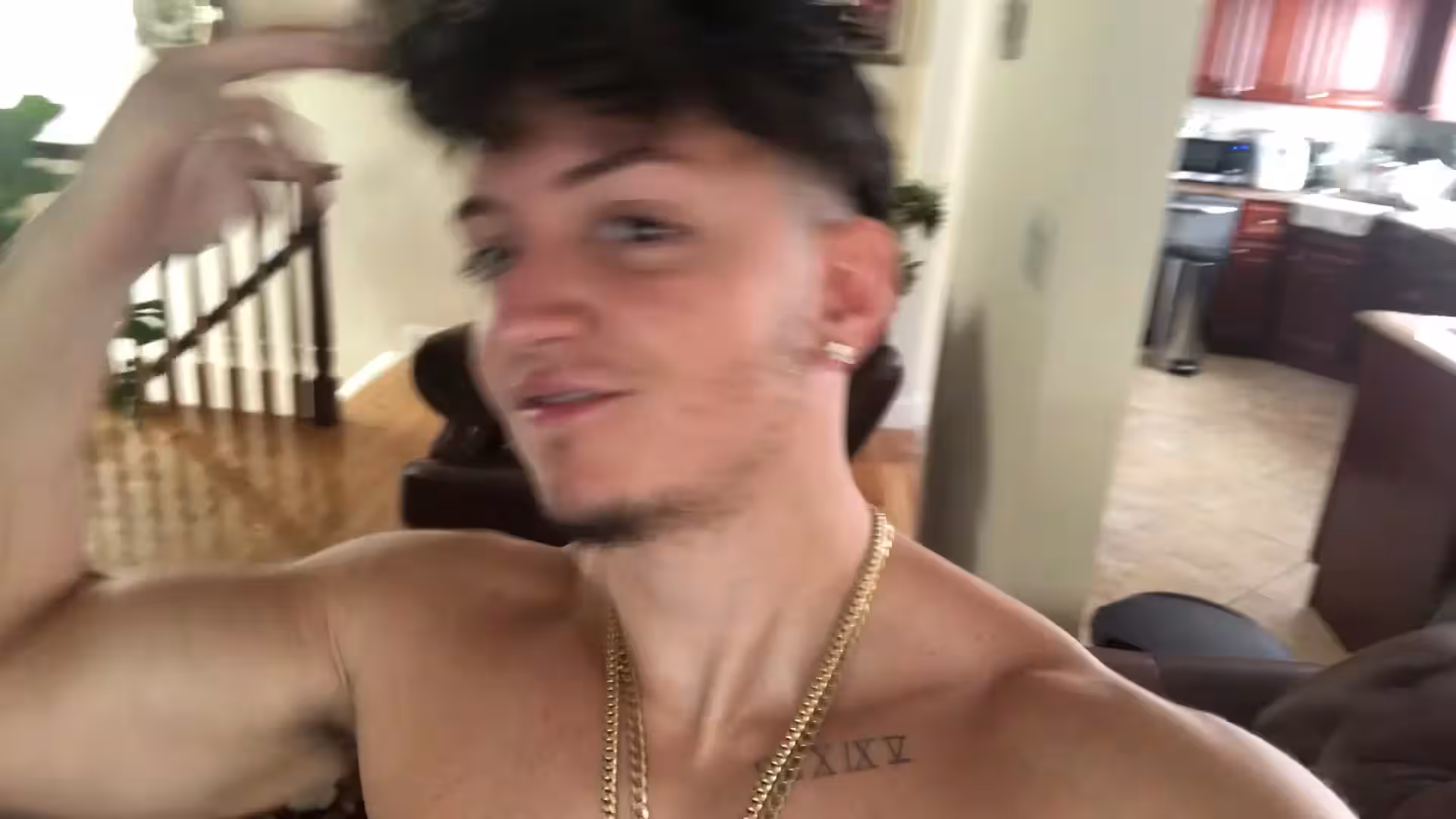 male bimbo jerking off verbal captainflex big pecs
0