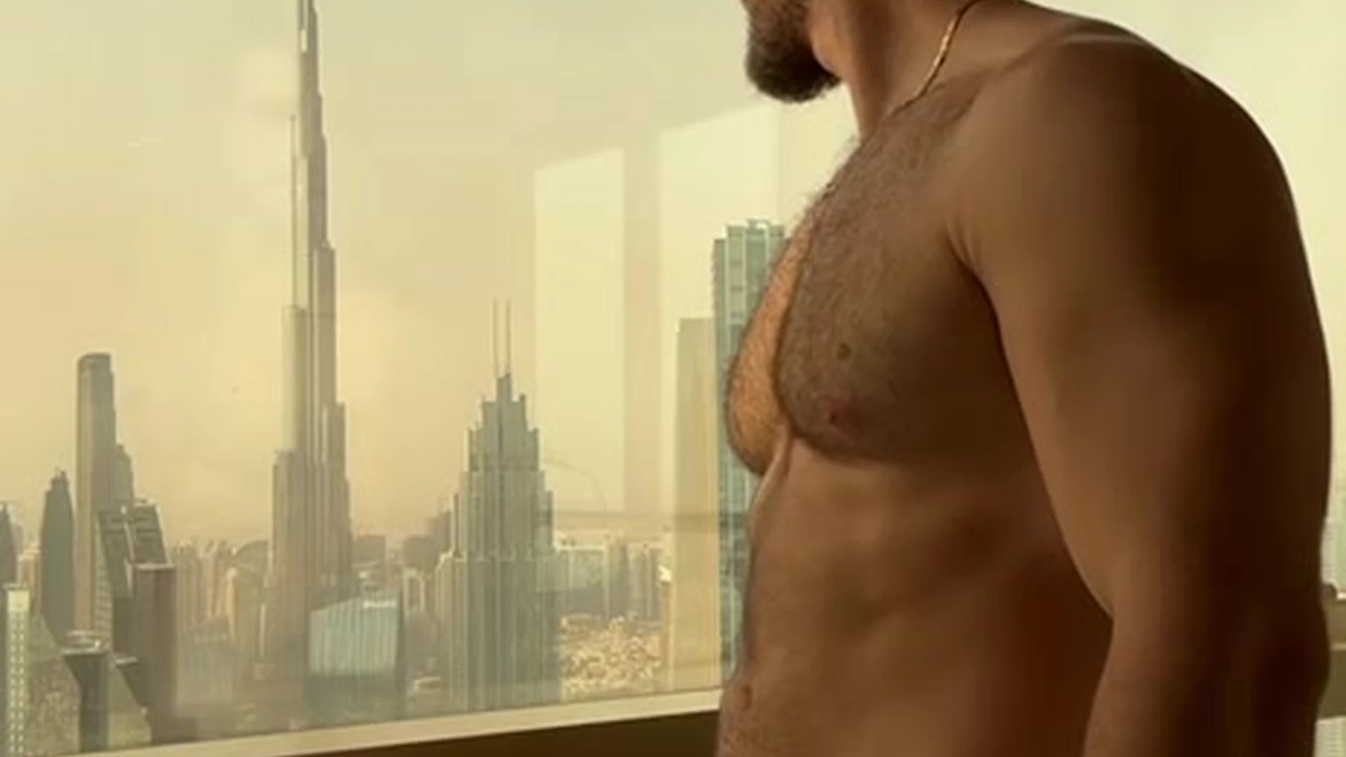 Affectionate hairy Samvass sex leak
0
