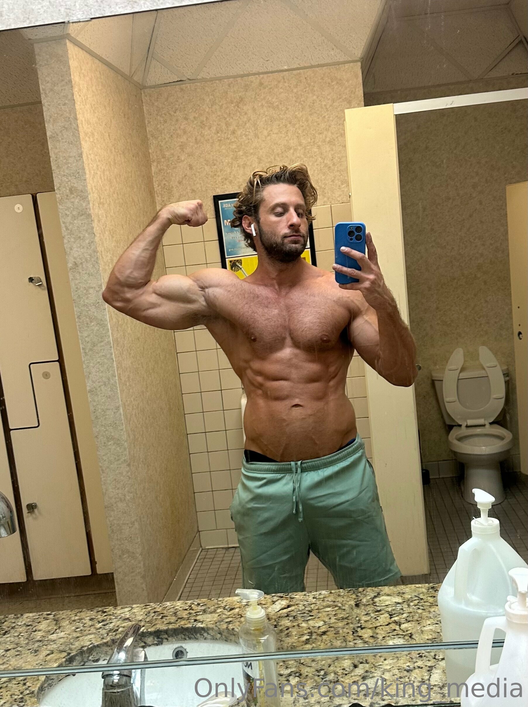Amicable fuck catgentleman Dom King jock
2
