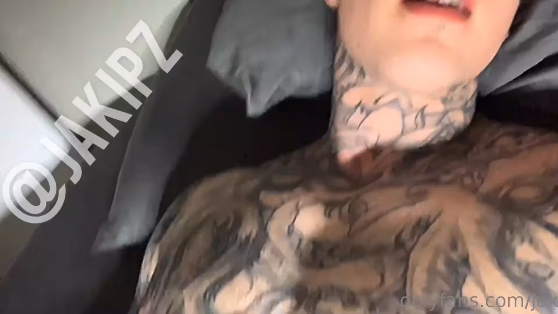 BABE playing with himself verbal Jakipz onlyfans leaks
0