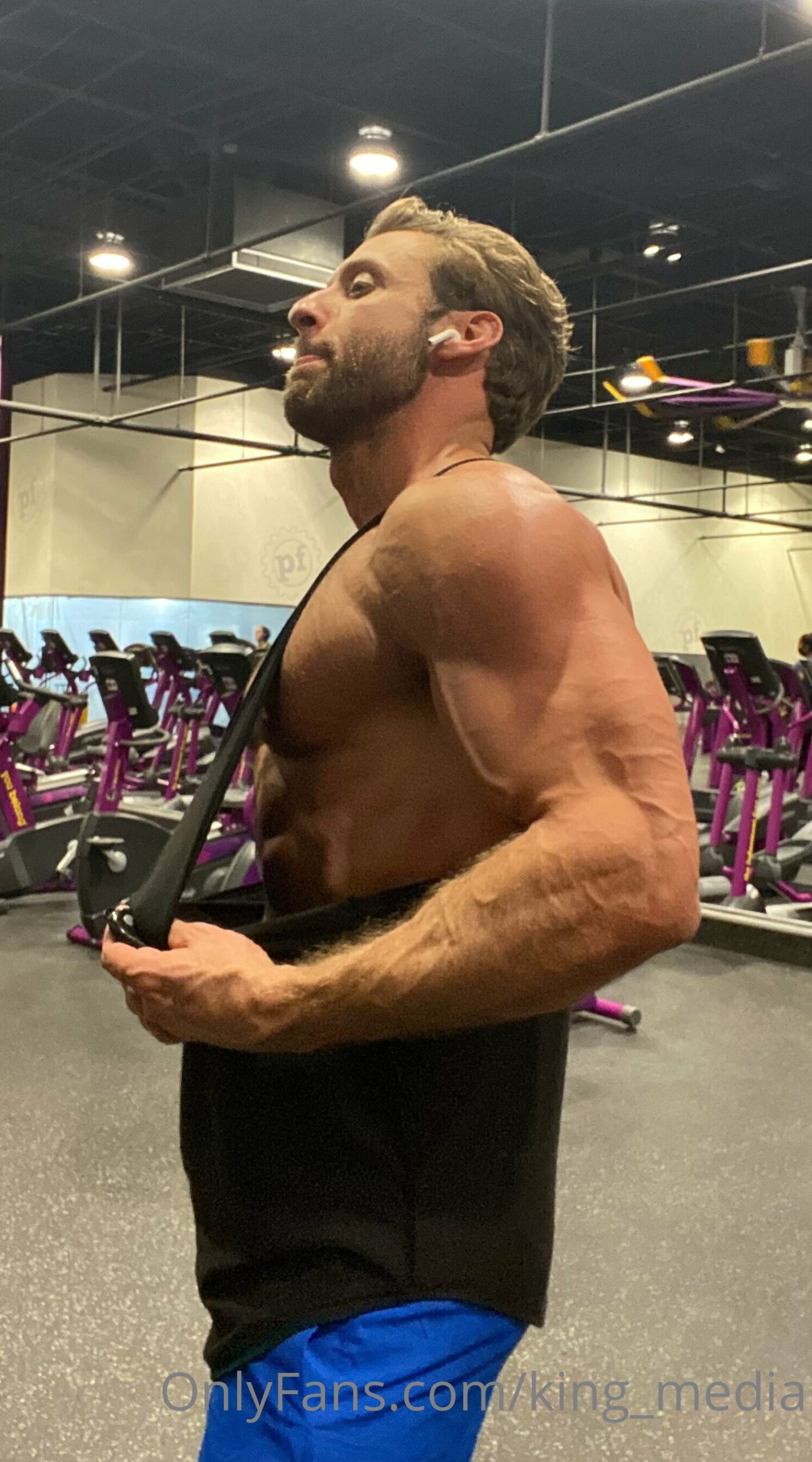 bubblebutt dom_king91 domking fucked Epic
0