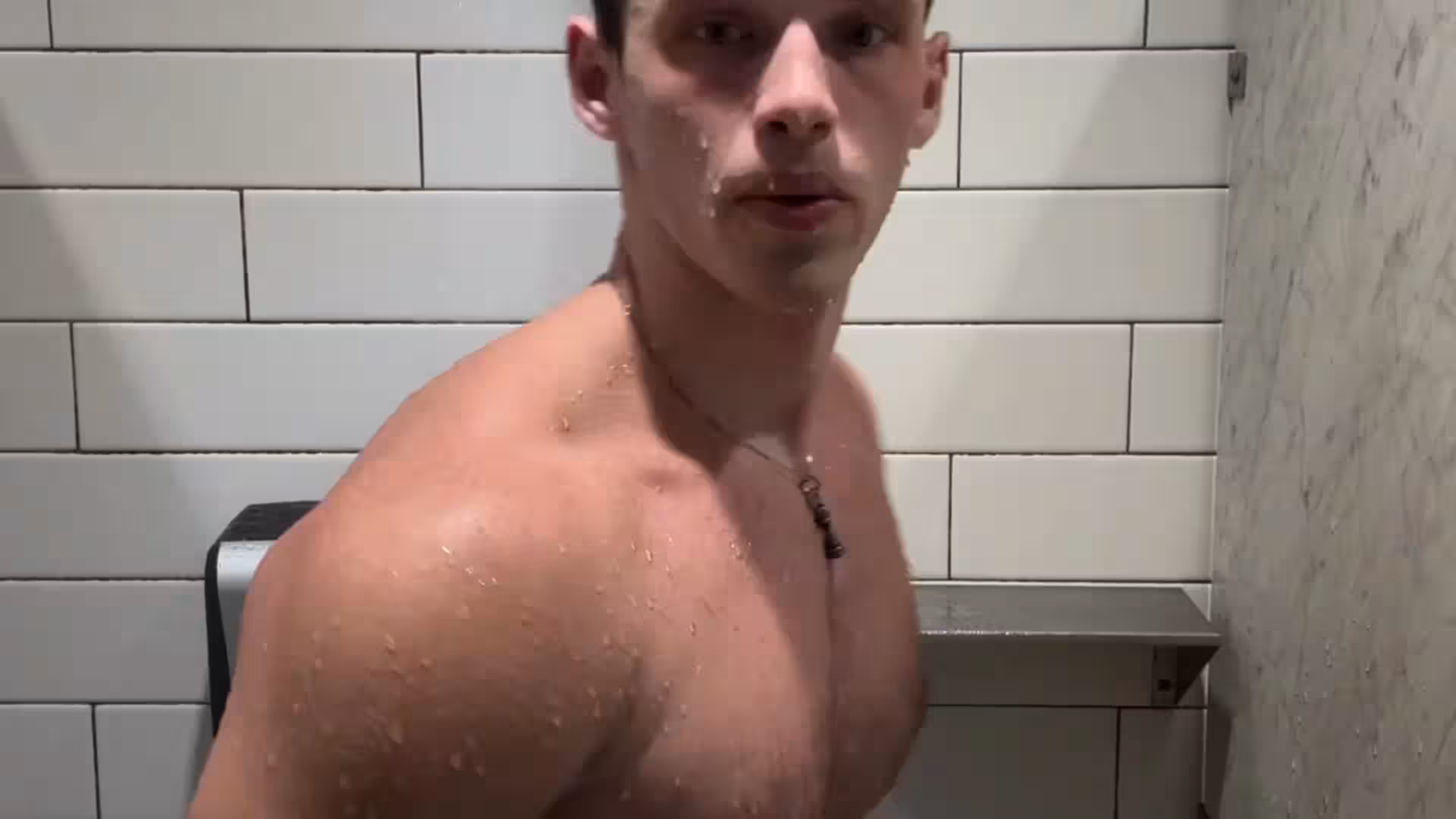 Courageous ChaseStobbe Chase Stobbe nude ass EXPOSED
0