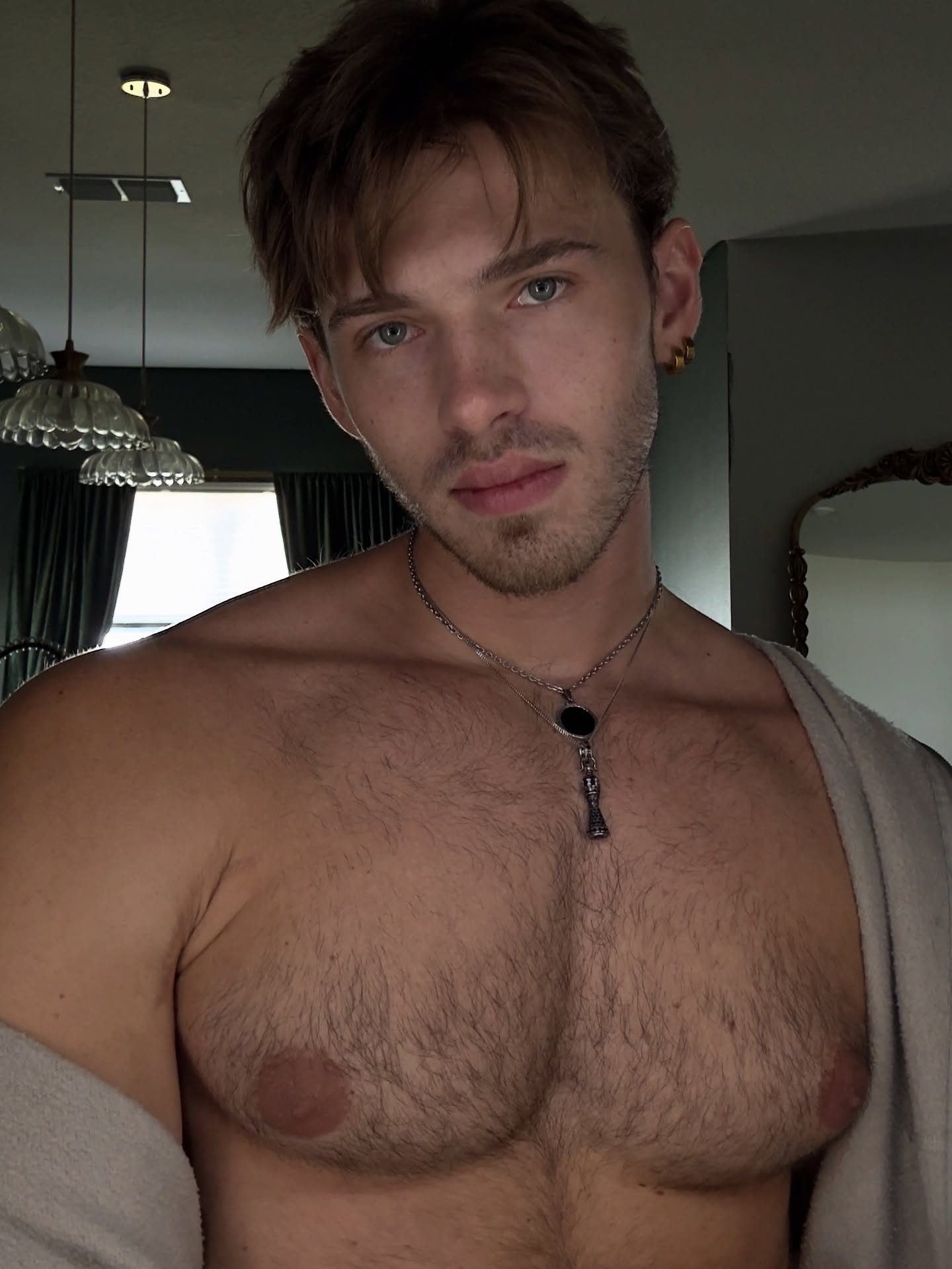 cum dumpster playing with himself tiktoker cmschse nude
0