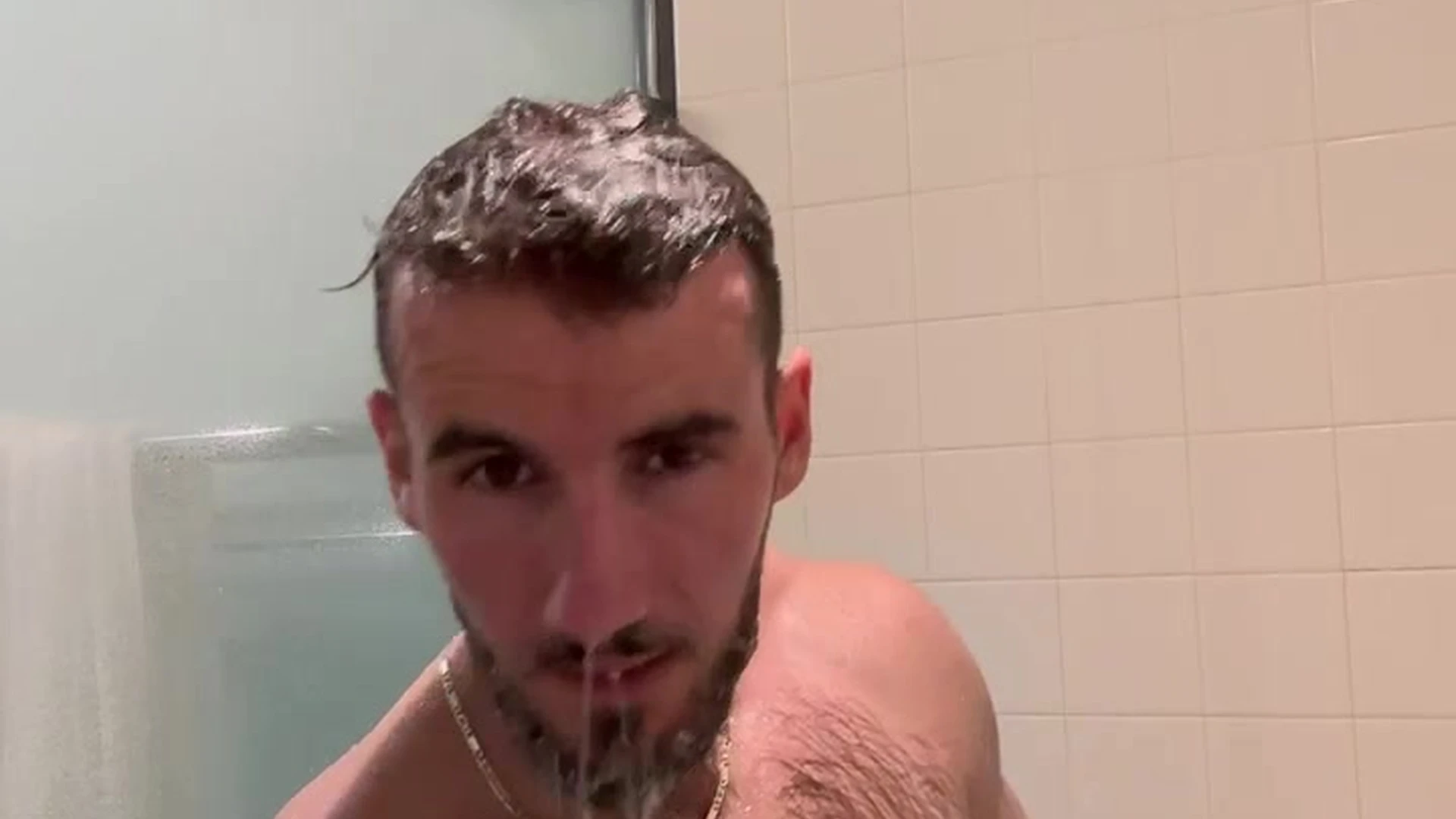 cum dumpster stud Sotirios Vasileiou
0
