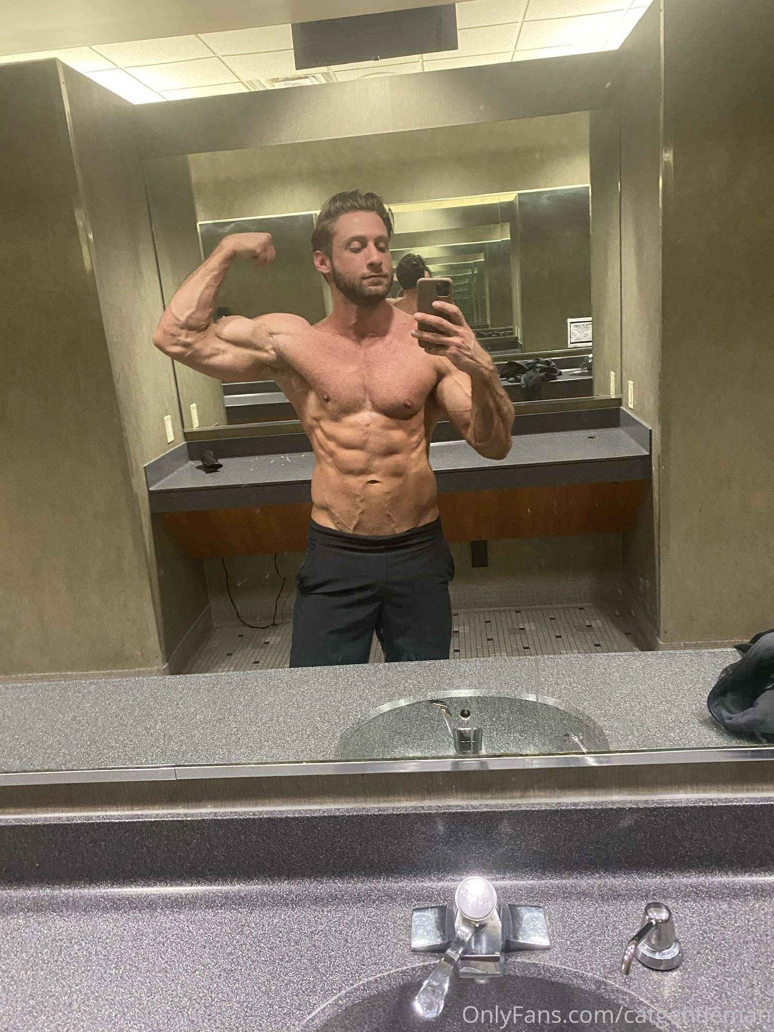 e-boy fuck king_media domking nude
1