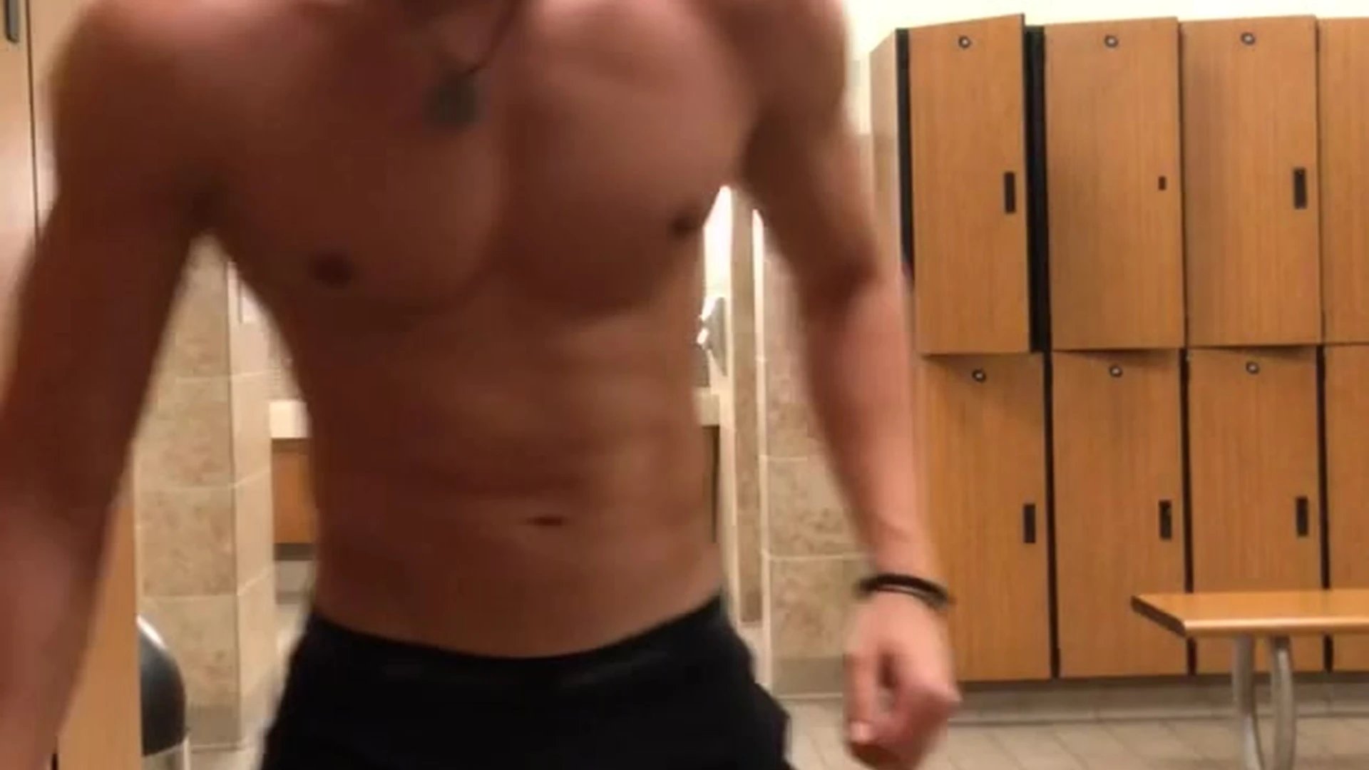 Epic hot jock Chase Stobbe porn xxx EXPOSED
0