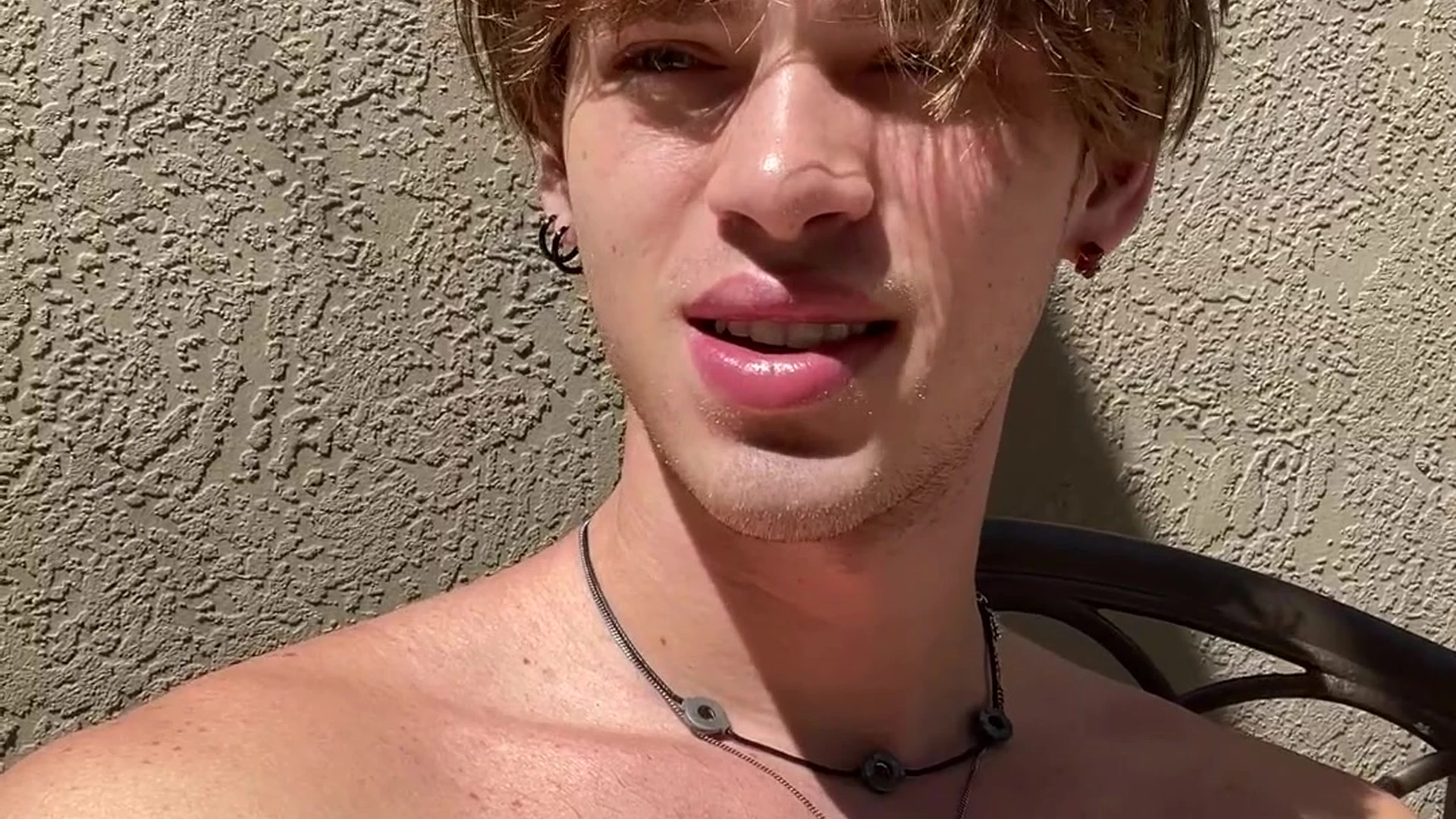 Epic slutty boy bitch jock Chase Stobbe cams
0