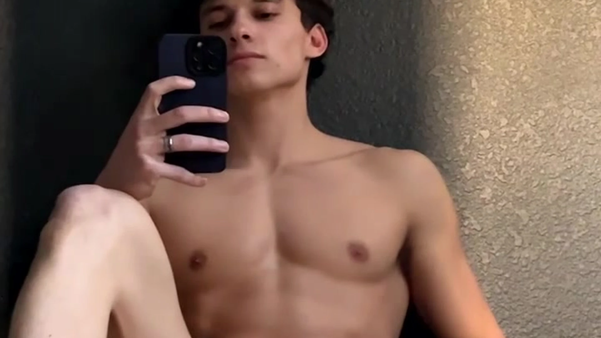 Exposed ass play cjclarkofficial reddit
0