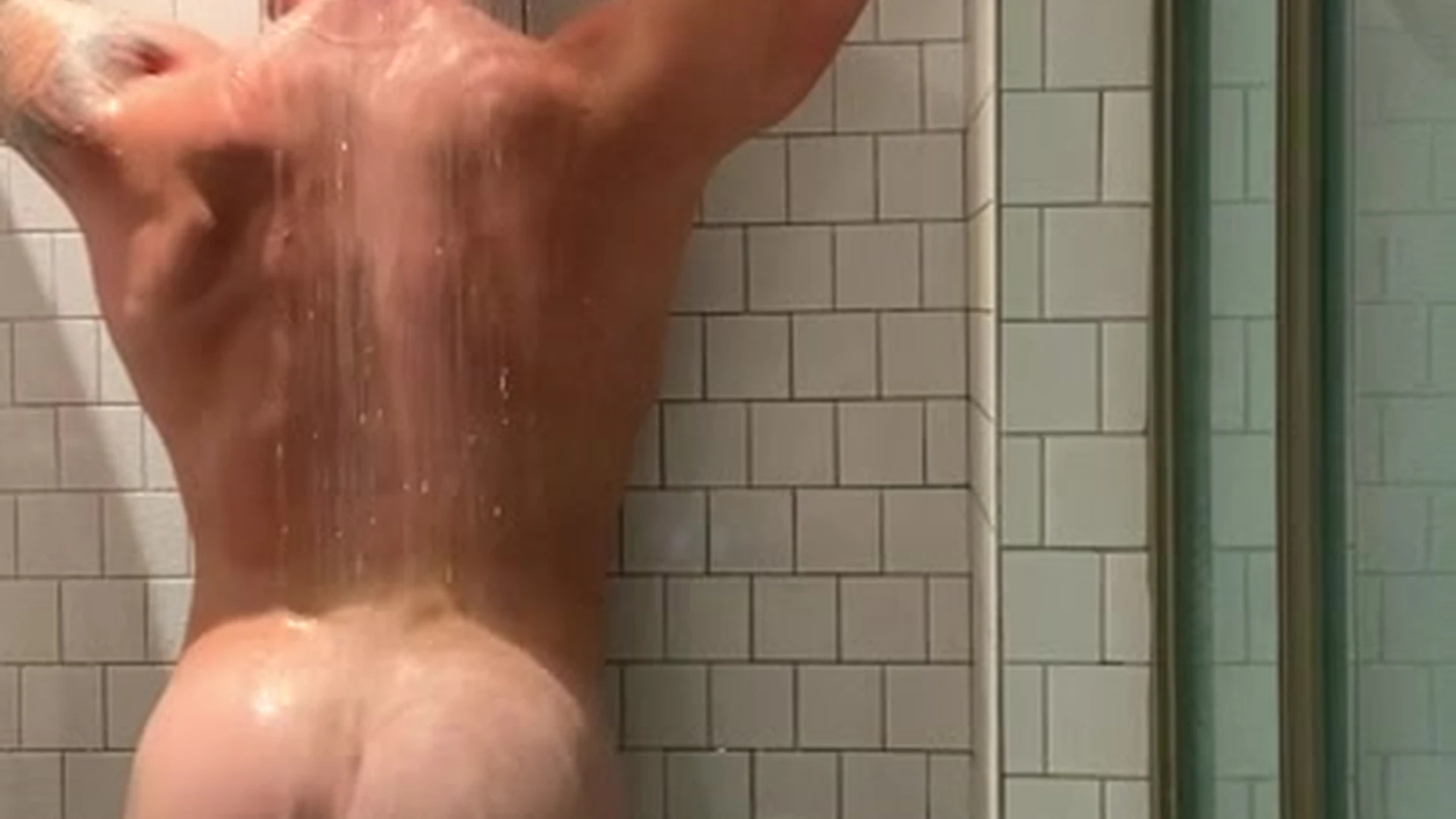 Exposed slutty babe stud Trent Williams   FullVID
0