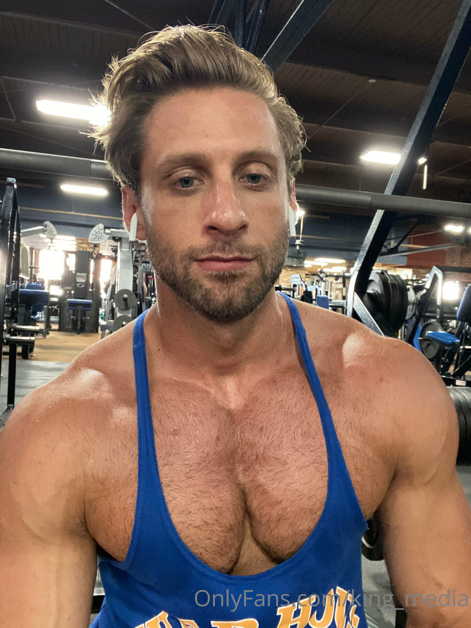 fit hunk Dom King Fansly video full Epic
0